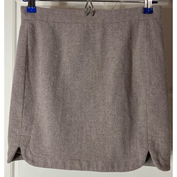 J.CREW Dresses & Skirts - J. Crew Tan/Beige Wool Blend Rounded Hem Zipper Closure Lined Mini Skirt 00